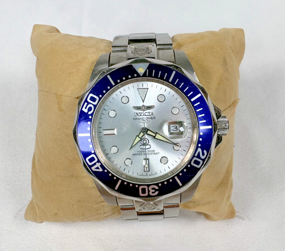 Invicta 3046 Men's Pro Diver Automatic Watch Silver Dial Blue Bezel 300M